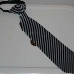 Tie St Catherines Knotted